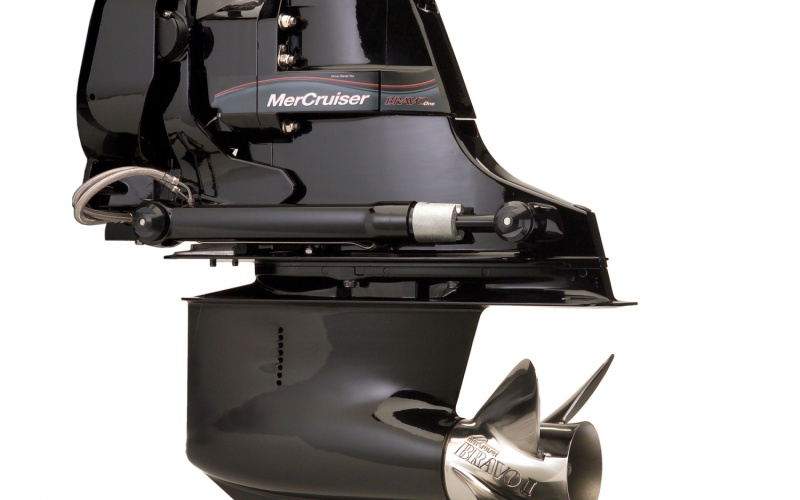 Mercruiser_Bravo 1.jpg